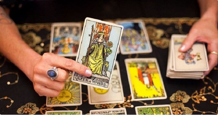 Bói bài tarot tình yêu có thực sự chính xác không?